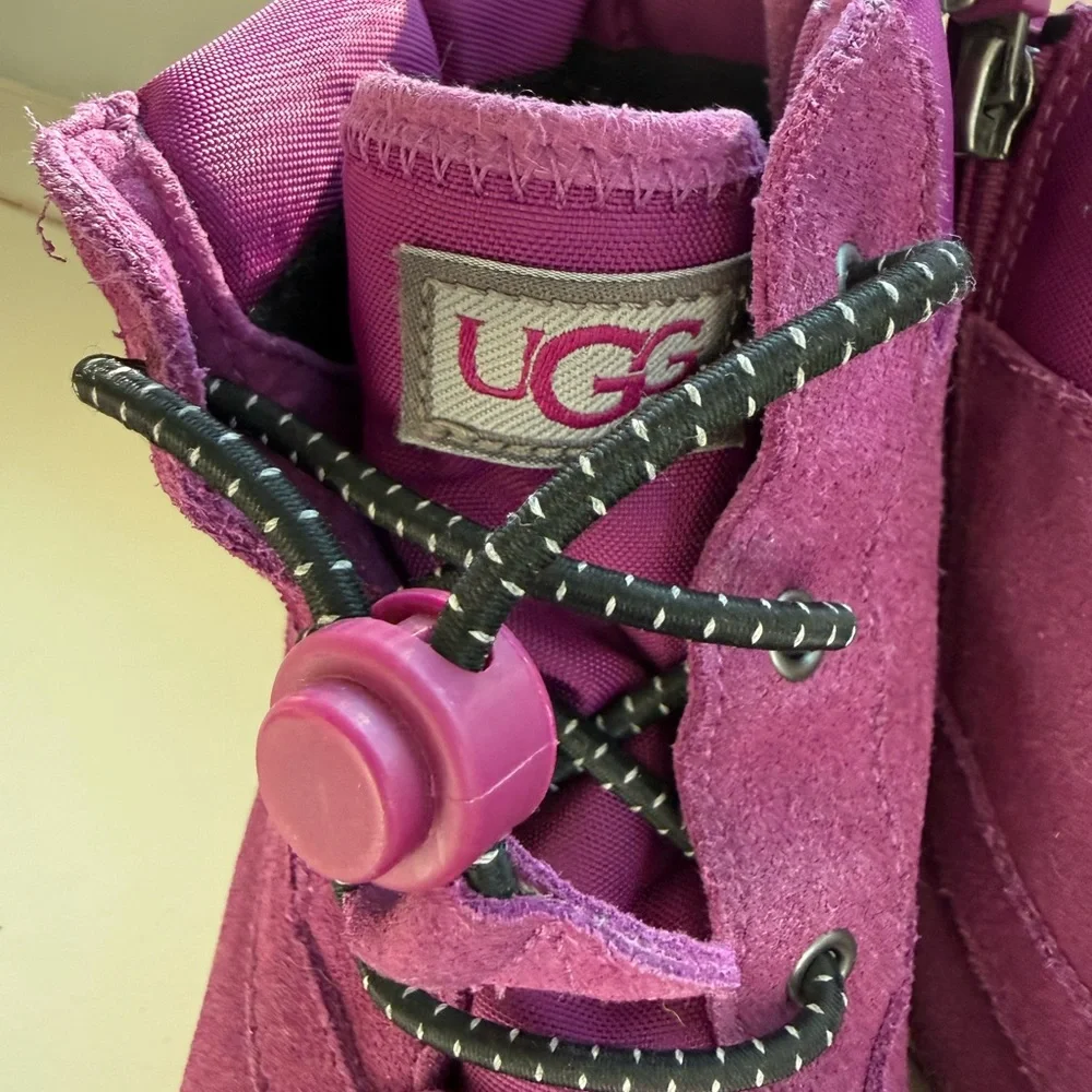 UGG Kids Purple and Black (Sweet Plum) Turlock Boots EUC!! Size 3 kids